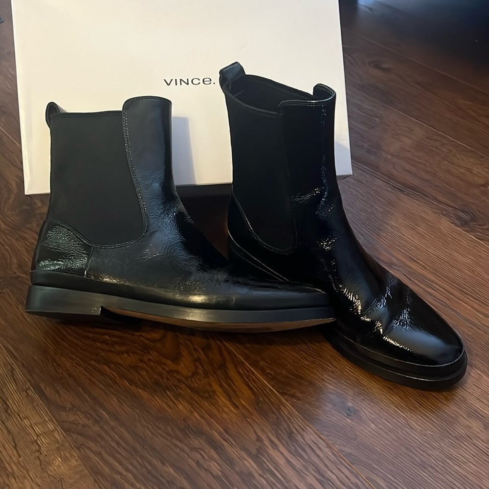 Vince Cecyl Chelsea Boot Patent Leather Size 8M